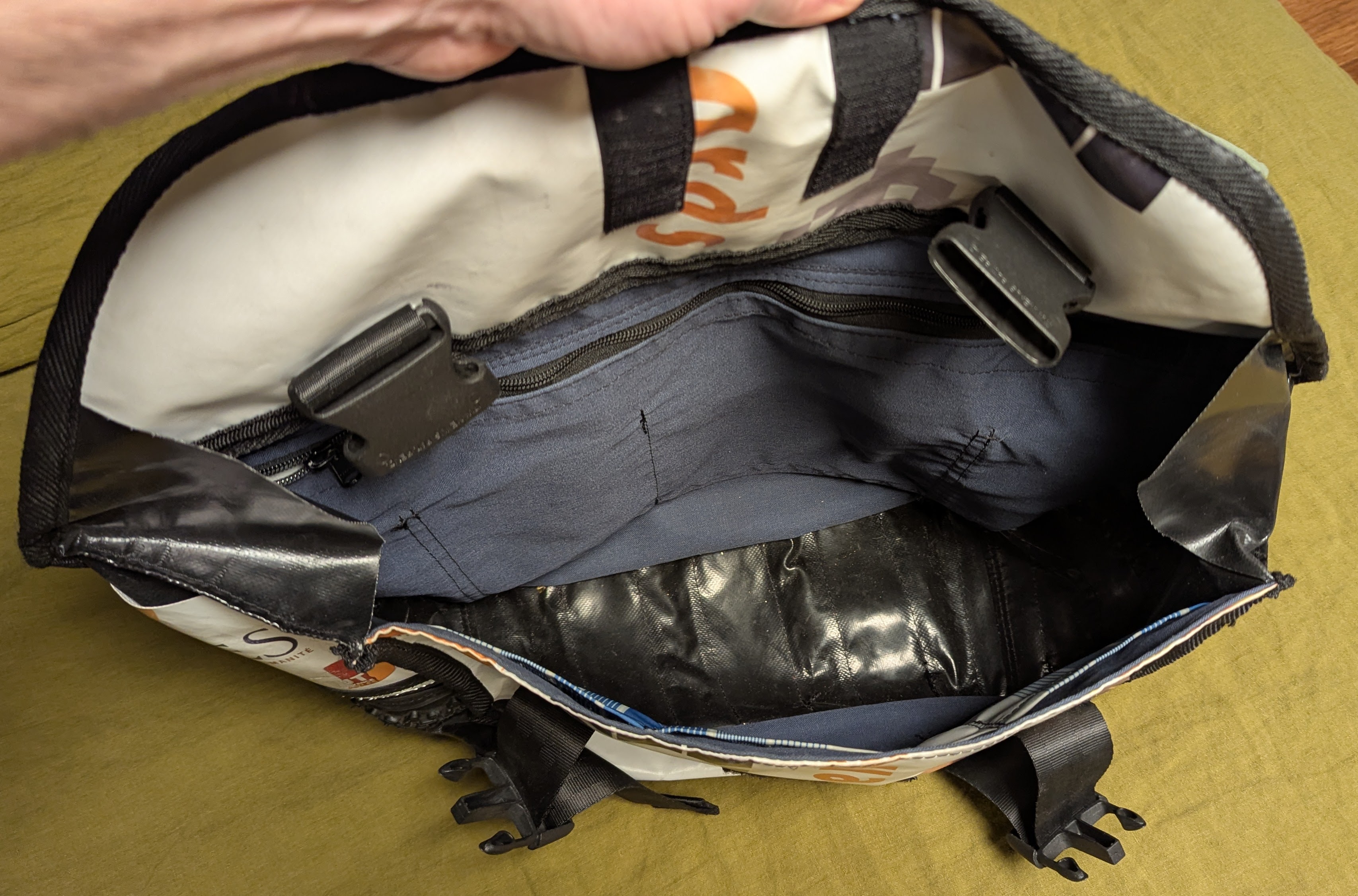 Arles Demoscene Awards bike courier bag no. 2