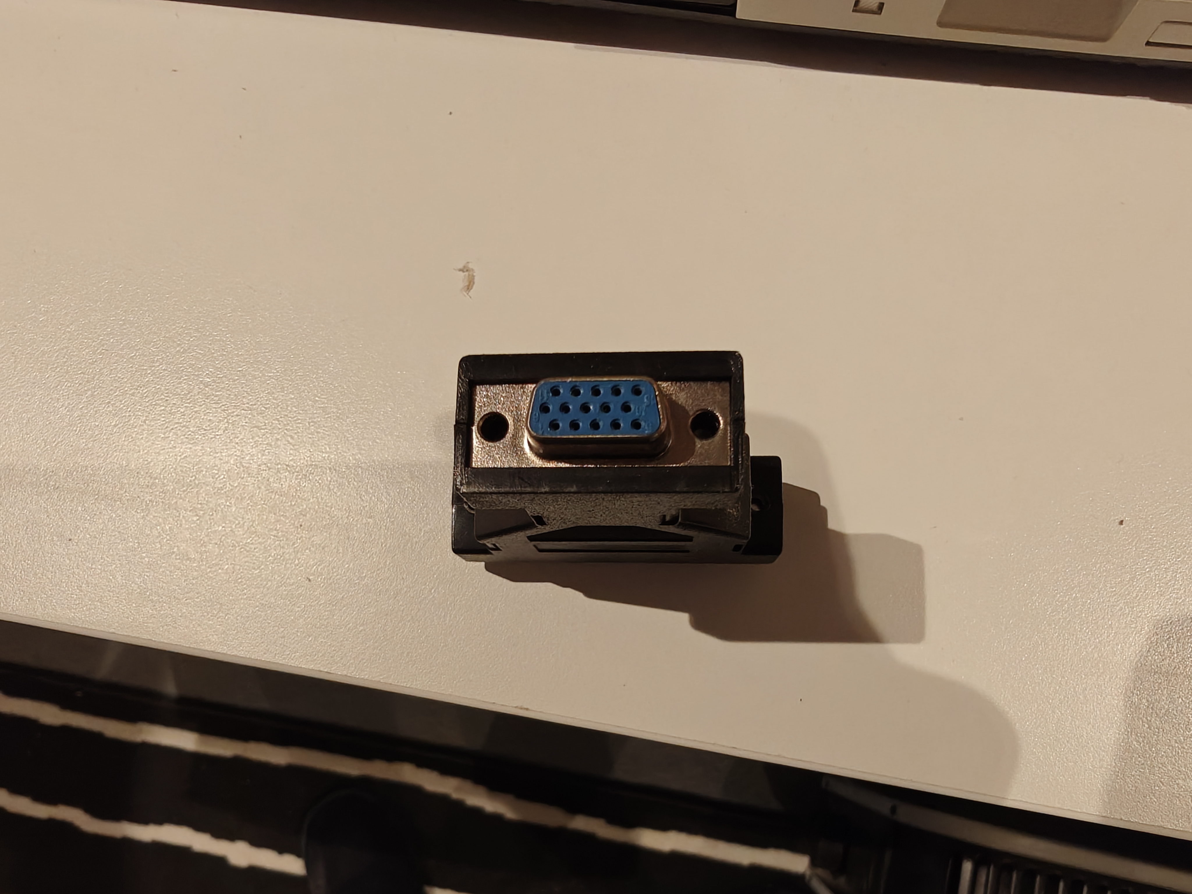 Amiga DB23 Video to VGA converter